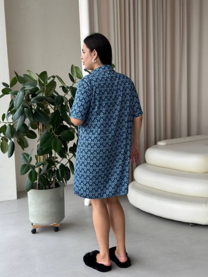Шовкова синя сорочка на ґудзиках для дому PLUS SIZE | Зображення 7
