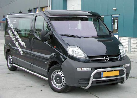 Козырек на лобовое стекло (черный глянец, 5мм) для Renault Trafic 2001-2015 гг | Зображення 1