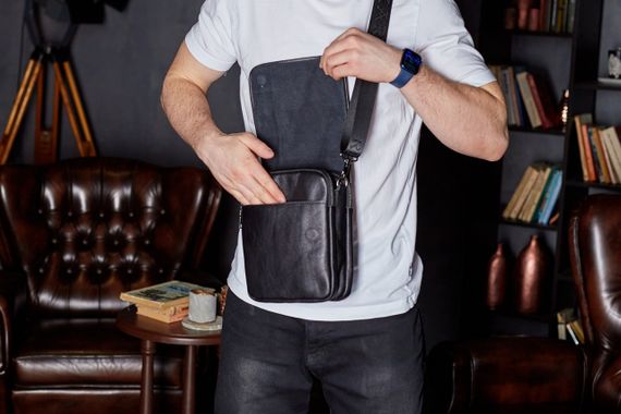 Сумка с клапаном через плече шкіряна чорна Tiding Bag TD-20033 | Зображення 8