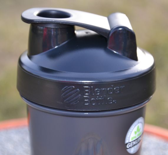Шейкер спортивний BlenderBottle Original Classic 20oz/590ml Black | Зображення 8