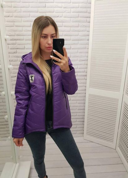 Жіноча демісезонна куртка з емблемою, арт.210/7, фіолет