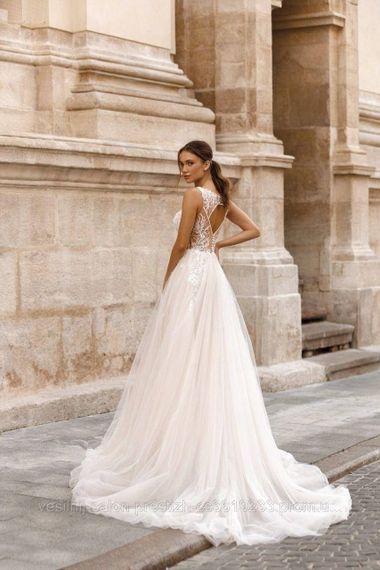 Весільна сукня, відкрита спинка | Зображення 1