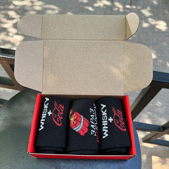 Подарочный набор мужских носков в коробке размер 40-45 3 пары цвет черный ч3бокс036 | Зображення 5