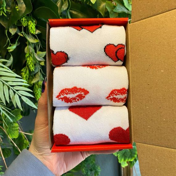 Подарочный набор мужских носков в коробке размер 40-45 3 пары цвет белый ч3бокс024 | Зображення 5