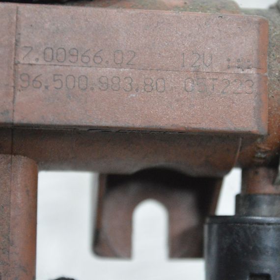 Клапан управління турбіною 2.0 HDI Peugeot 307 407 електромагнітний клапан Пежо 9650098380 | Зображення 2