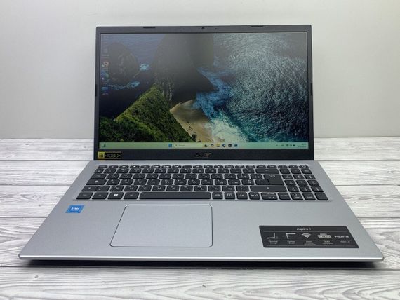 Ультрабук Acer Aspire 1 A115-32 / 15.6" (1920x1080) TN / Intel Celeron N4500 (2 ядра по 1.1 - 2.8 GHz) / 8 GB DDR4 / 120 GB SSD / Intel UHD Graphics / WebCam / Коробка б/у | Зображення 3