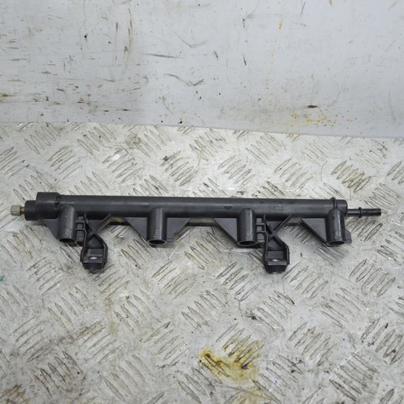 Рейка паливна Peugeot Partner 207 308 3008 5008 2006-2012 Паливна рампа Пежо Партнер V75756458002