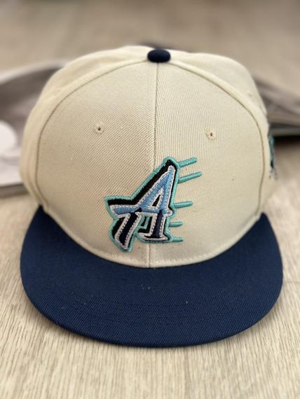 Кепка снепбек (Snapback) Authentic Бежевий з синім 56-61р (9056) | Зображення 2