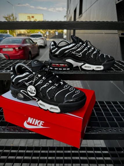Кросівки Nike Air TN Plus Lace Toggle (Blk’n’Wht) | Зображення 1