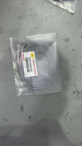 Ущільнювач для обвісів (3 метра) Чорний для Toyota Land Cruiser 200 2007-2021 рр