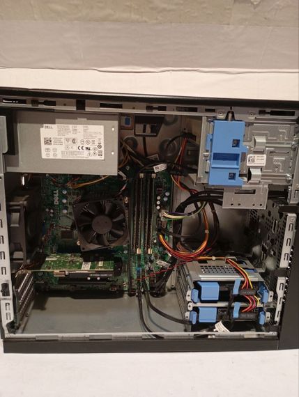 Робоча станція Б-клас Dell Precision T1700 Tower / Intel Core i7-4790 (4 (8) ядра по 3.6 - 4.0 GHz) / 16 GB DDR3 / 256 GB SSD + 500 GB HDD / nVidia Quadro K600, 1 GB DDR3, 128-bit / DVD-RW б/в | Зображення 5