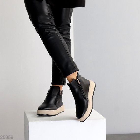 Лаконичные черные кожаные зимние ботинки на две молнии | Зображення 7