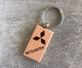 Дерев'яний брелок з логотипом Mitsubishi (15010102009)