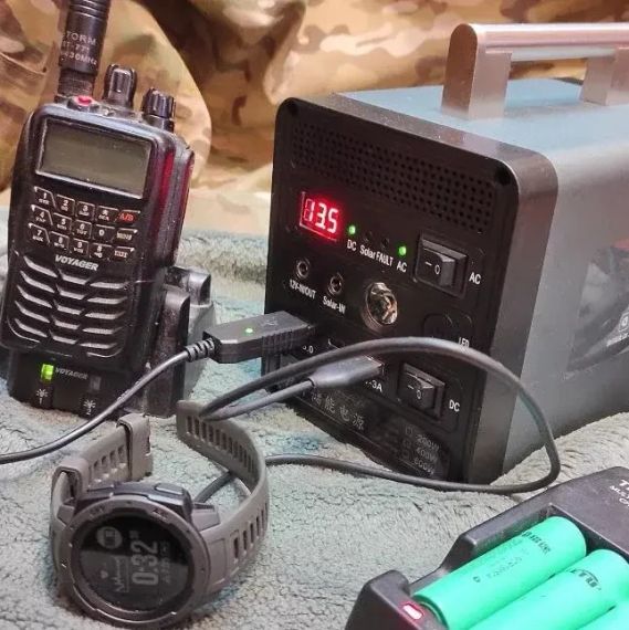 Зарядна станція Yachu 12,8V/24Ah/400W Повербанк із розеткою 220В | Інвертор акумуляторний | Зображення 4