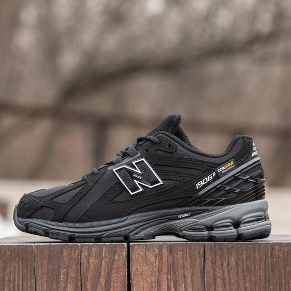 Демісезонні кросівки New Balance Cordura чорні
