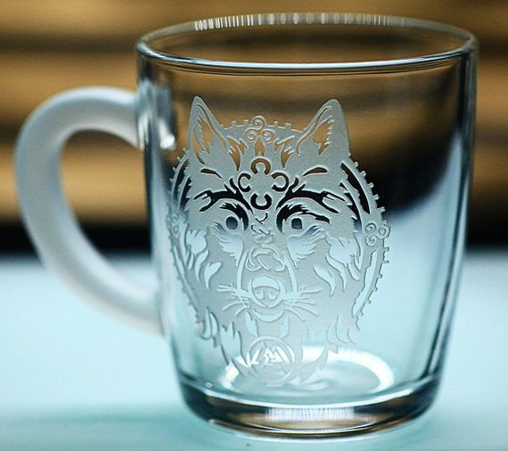 Стеклянная чашка 350 мл Руны Волк с гравировкой скандинавский стиль подарок мужчине | Зображення 2