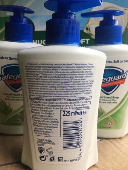 🛡️ Safeguard 🧼 Рідке мило з антибактеріальним ефектом 💧 «Класичне Осяйно Біле» 🌟 225 мл | Зображення 2