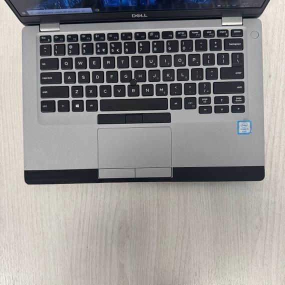 Ультрабук Б-класс Dell Latitude 5410 / 14" (1920x1080) IPS / Intel Core i5-10210U (4 (8) ядра по 1.6 - 4.2 GHz) / 8 GB DDR4 / 256 GB SSD / Intel UHD Graphics / WebCam б/у | Зображення 2