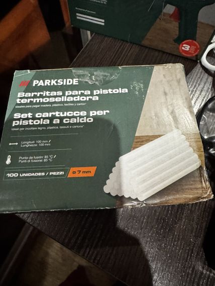 Набір клейових стрижнів для гарячого пістолета Parkside 7 мм 100 шт