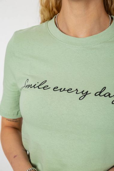 Футболка женская с принтом, цвет оливковый, 241R130 | Зображення 4