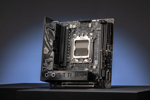 Материнcкая плата ASUS ROG STRIX X870-I GAMING WIFI sAM5 X870 2xDDR5 M.2 HDMI WiFi BT mITX 90MB1IW0-M0EAY0 | Зображення 2