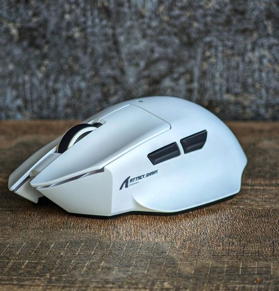 Ігрова миша Attack Shark V6 бездротова White PAW3311 | Зображення 1
