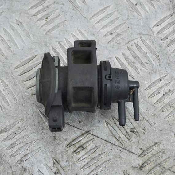 Клапан управління турбіною Renault Espace Laguna Master Scenic перетворювач тиску Рено 8200575400