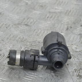 Водяний насос BMW E38 E39 E60 E61 E63 E64 E65 E66 X5 1995-2010 Помпа водяна БМВ 64216917700 70207801