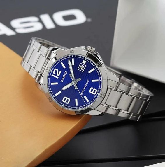 Чоловічий годинник Casio MTP-V004D-2B | Зображення 1