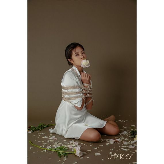 Веревка для бондажа премиальная UPKO Restraint Bondage Vope золотая, 10 м Sex Aura | Зображення 8