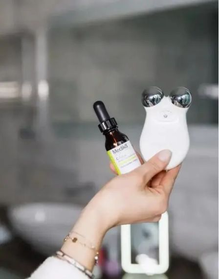 Микротоковый массажер для лица | Зображення 1