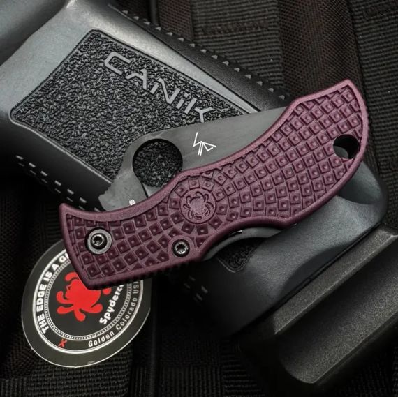Ніж Spyderco Manbug Black Blade Micro-Melt PD1 FRN Burgundy | Зображення 5