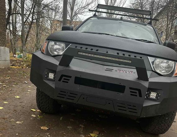 Передний бампер с защитой картера Dakar (2006-2010) для Mitsubishi L200