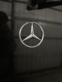 Задня емблема (пласт.) для Mercedes Vito W638 1996-2003 років