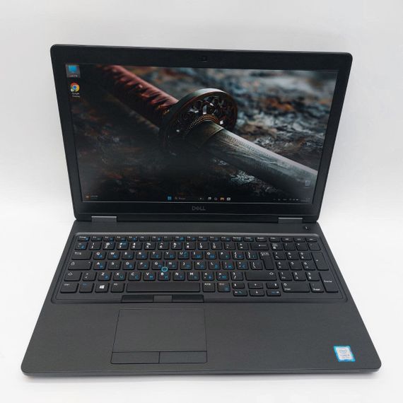 Ноутбук Dell Latitude 5590 / 15.6" (1920x1080) TN / Intel Core i5-8350U (4 (8) ядра по 1.7 - 3.6 GHz) / 16 GB DDR4 / 256 GB SSD NVMe / Intel UHD Graphics 620 / WebCam б/у | Зображення 2