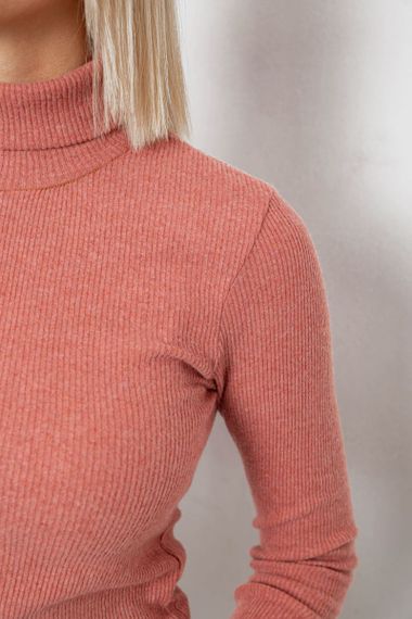 Гольф женский однотонный в рубчик, цвет коралловый, 238R803 | Зображення 4