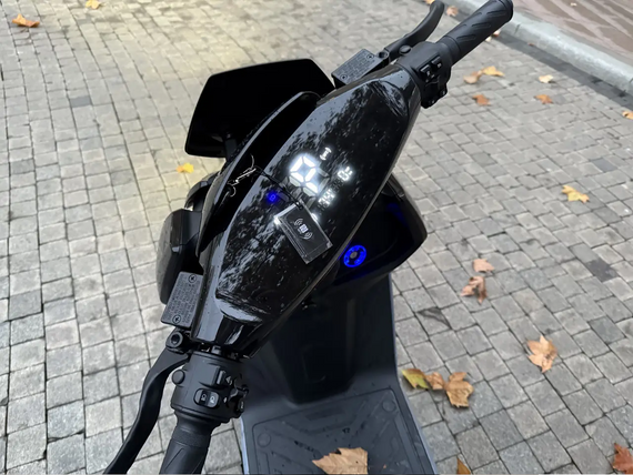Электроскутер Crosser CR-22 2500W 72V 35Ah Graphene, до 80 км, 65 км/ч, современный городской электроскутер Синій | Зображення 7