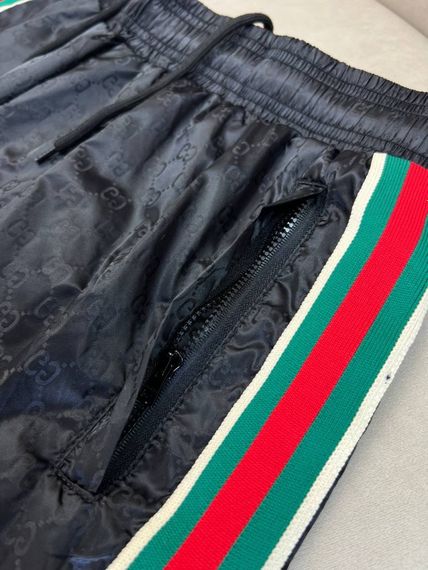 Пляжні шорти Gucci чорні з червоно-синьою смужкою sh154 | Зображення 6