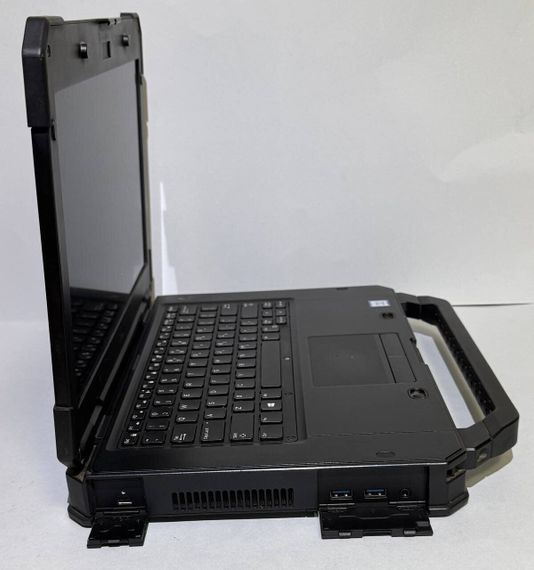 Захищений ноутбук Б-класу Dell Latitude 5424 Rugged / 14" (1920x1080) IPS / Intel Core i5-8350U (4 (8) ядра по 1.7 - 3.6 GHz) / 16 GB DDR4 / 256 GB SSD / Intel UHD Graphics 620 / WebCam б/в | Зображення 5