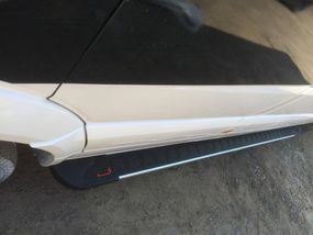 Бокові пороги RedLine V1 (2 шт., алюміній) Середня база для Volkswagen Crafter 2006-2017рр