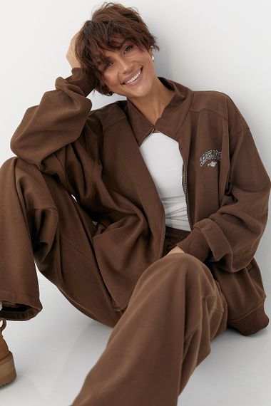 Зимовий спортивний костюм з написами - коричневий цвет, S/M (є розміри) | Зображення 2