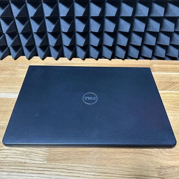 Ноутбук Dell Vostro 15 3568 / 15.6" (1366x768) TN / Intel Core i3-6100U (2 (4) ядра по 2.3 GHz) / 8 GB DDR4 / 128 GB SSD / Intel HD Graphics 520 / WebCam б/у | Зображення 6