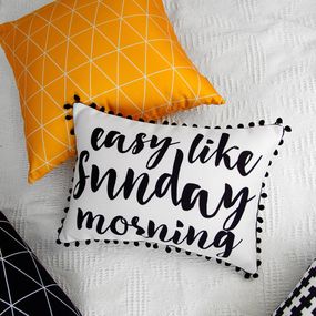 Подушка із мішковини з помпонами Easy like sunday morning 45x32 см (43PHBP_JOY001)