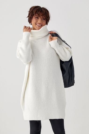 Жіноча в'язана туніка з високою горловиною - молочний цвет, ONE SIZE (є розміри)