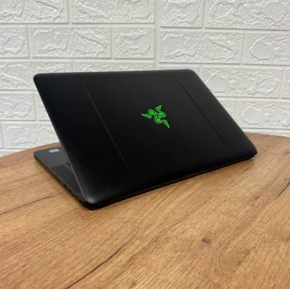 Ноутбук Razer Blade 14 RZ09-0195 i7 7700HQ 16Gb SSD 512Gb GTX 1060 Б/В | Зображення 5