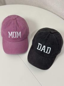 Комплект кепок бейсболка парна Тато Мама (Dad Mom) 56-60р Сірий з рожевим  (8090)