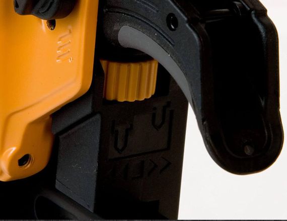 Пістолет скобозабивний пневматичний BOSTITCH SX1838-E | Зображення 9