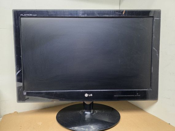 Монитор Б-класс LG Flatron E2240-PN / 22" (1920x1080) TN / 1x DVI, 1x VGA / Кабели в комплекте б/у | Зображення 1
