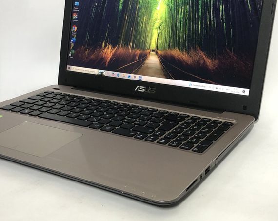 Ноутбук Б-клас Asus X556U / 15.6" (1920x1080) TN / Intel Core i7-6500U (2 (4) ядра по 2.5 - 3.1 GHz) / 8 GB DDR4 / 512 GB SSD / nVidia GeForce 940MX, 2 GB GDDR5, 64-bit / WebCam / DVD-ROM / Win 10 Home б/в + Подарунок Накопичувач Kingston 64 ГБ | Зображення 8
