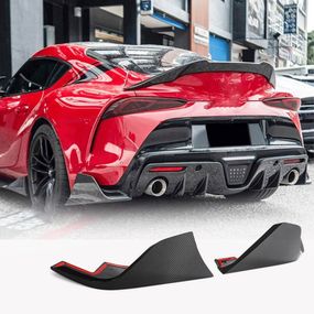 Накладки на задній бампер (Карбон) для Toyota Supra 2019- рр
